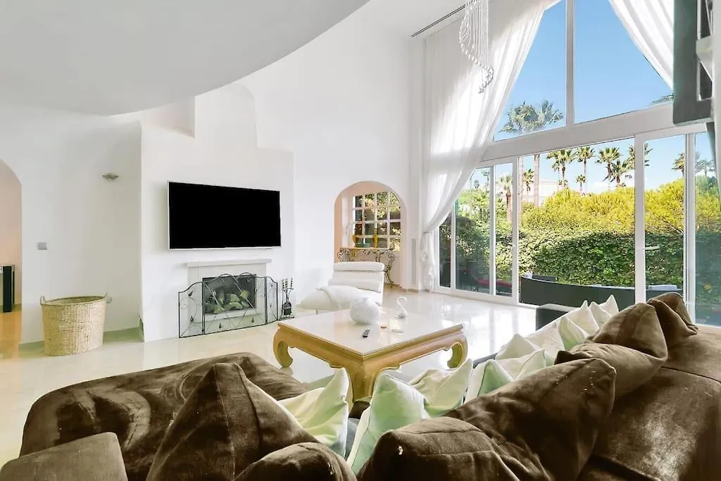 Villa Jacqueline In San Roque Alcaidesa 0*,  Spain